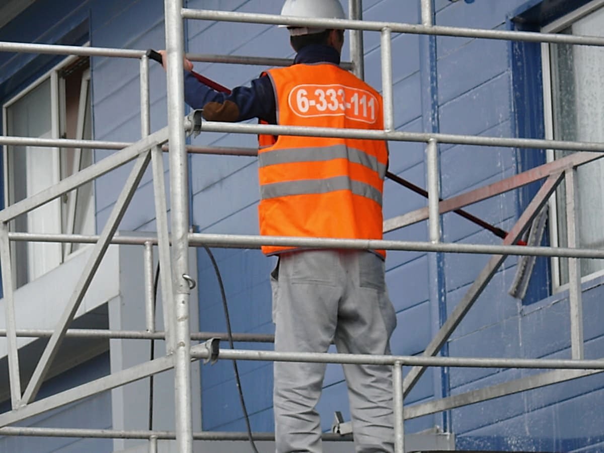 Мойка окна с тура-423