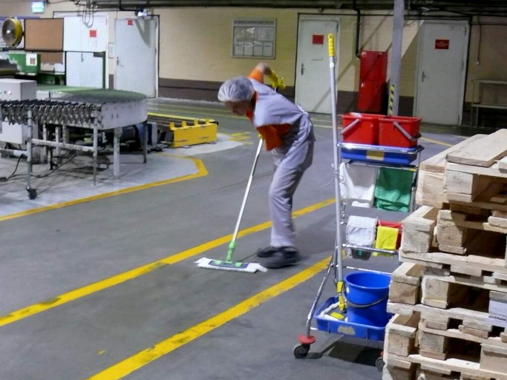 Наша команда профессионалов готова помочь вам поддерживать чистоту