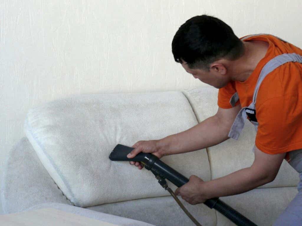 Чем выводить пятна сока?