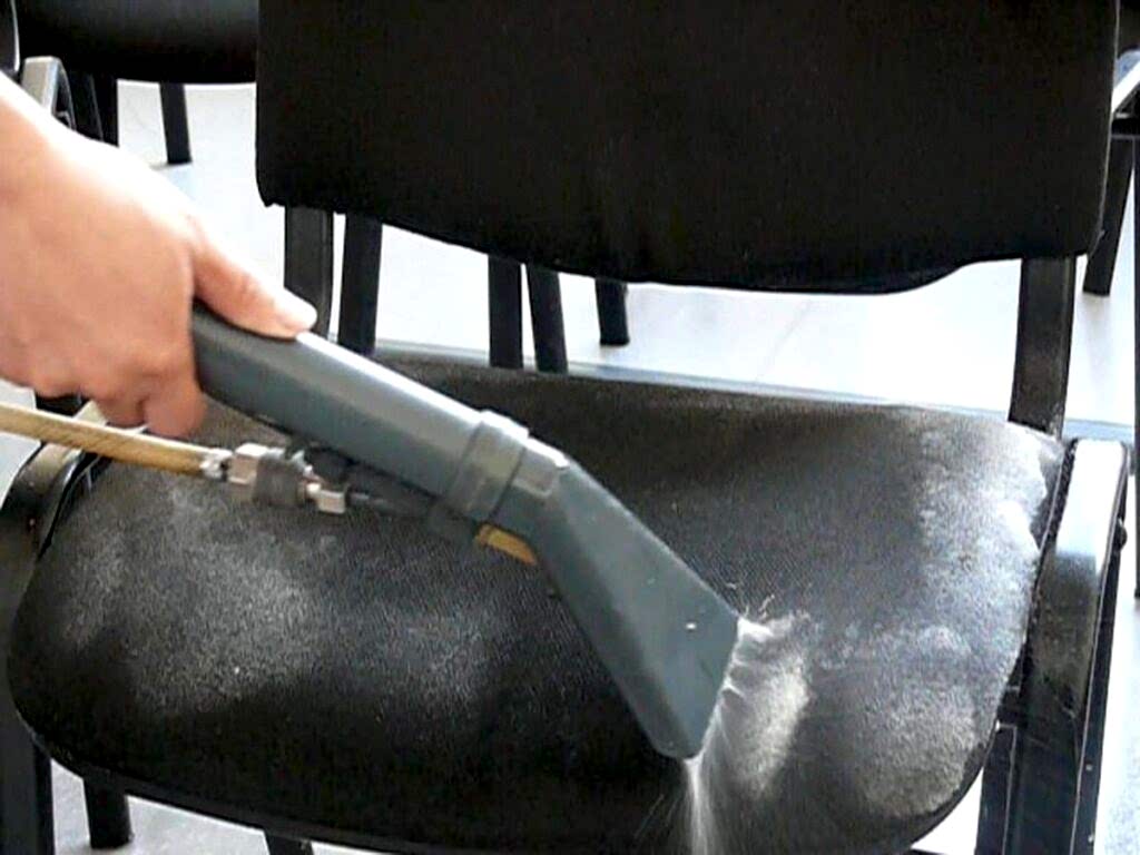 Химчистка мягкой мебели на месте