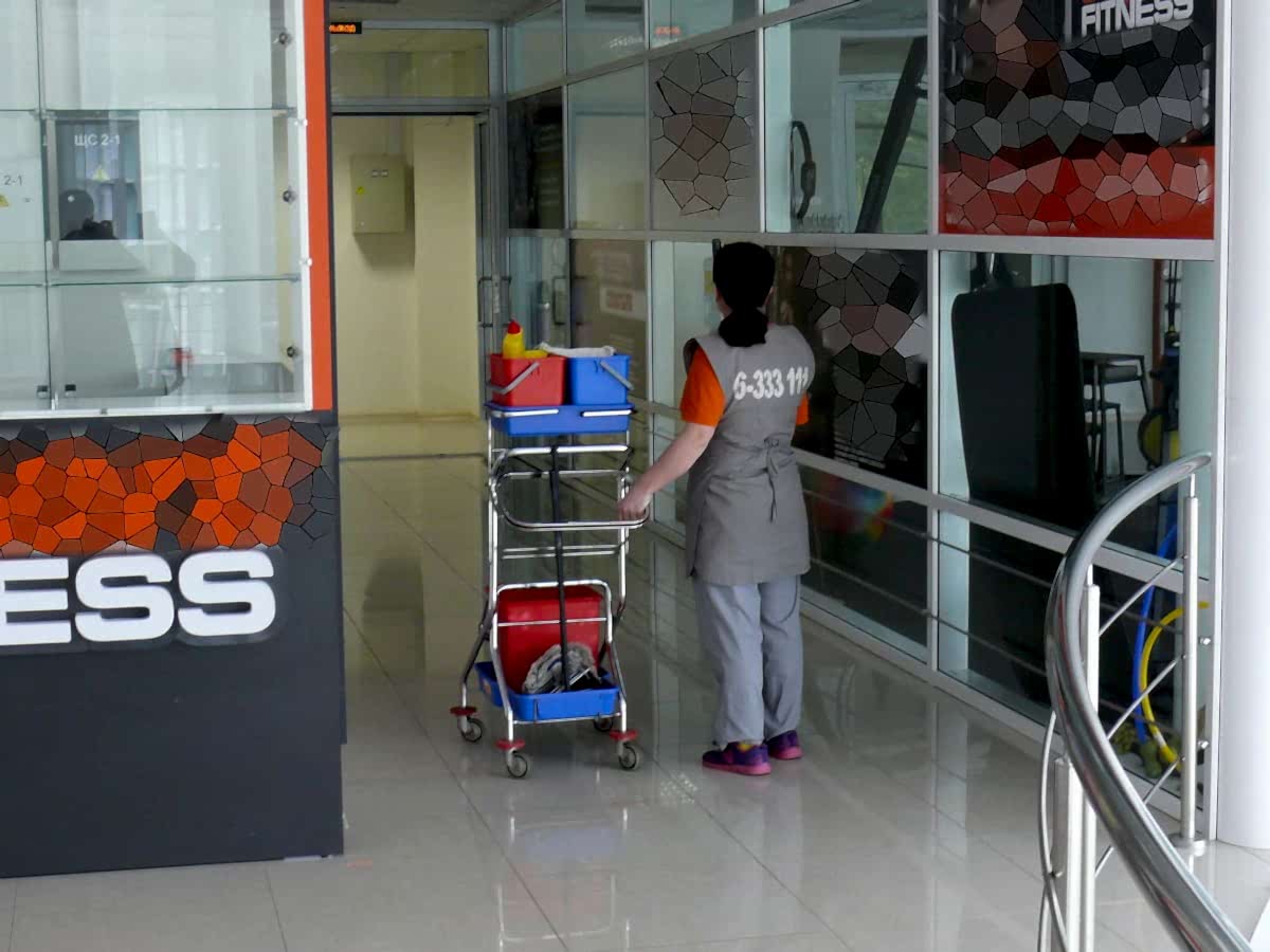 Уборка спортивных сооружений-00 Уборка спортивных сооружений-00