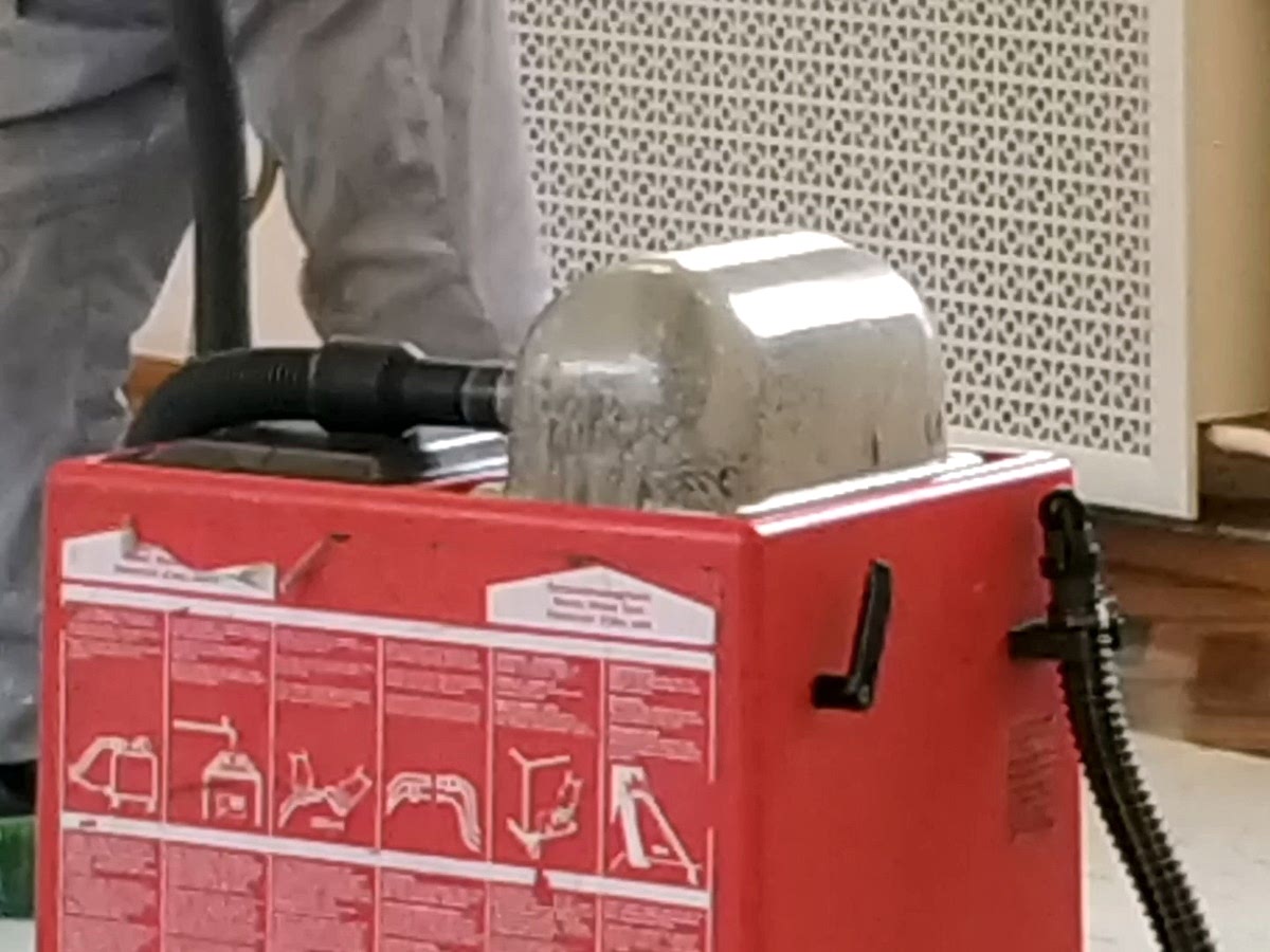 Химчистка ковролина на месте Химчистка ковролина на месте